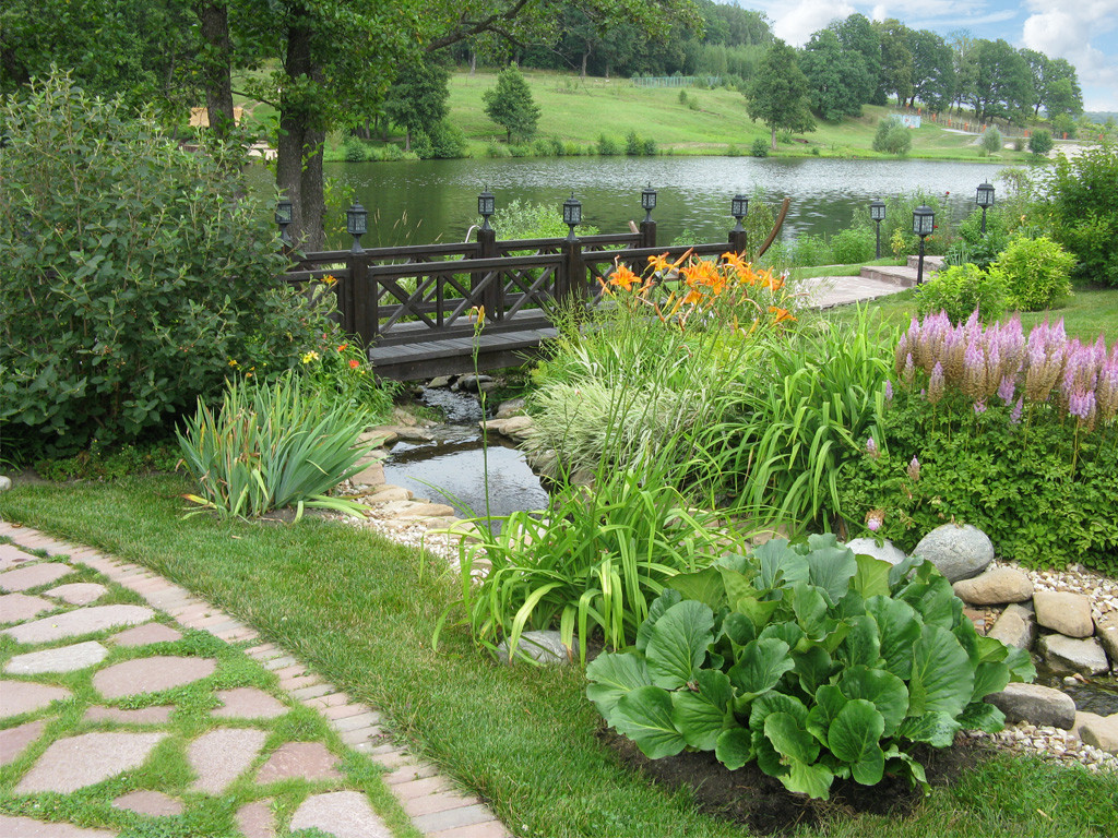 Мостик через ручей