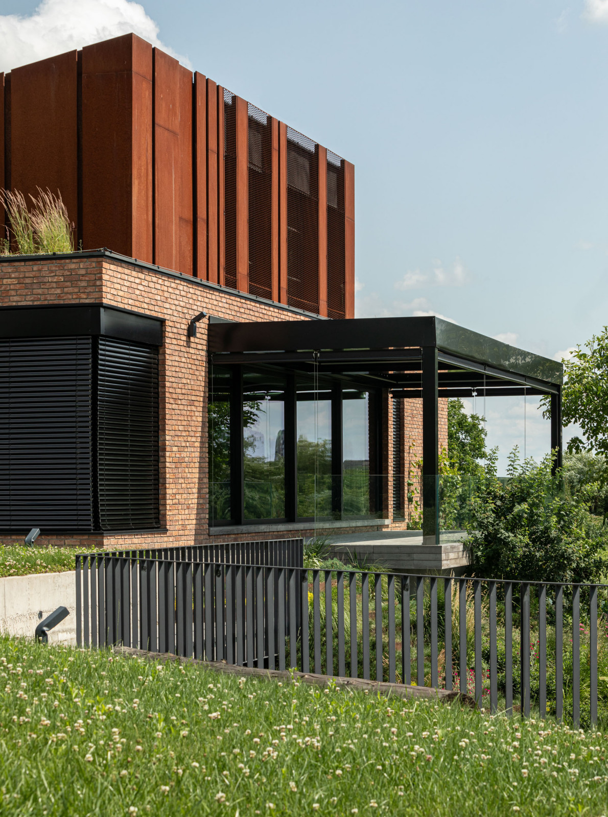 MRIIA HOUSE