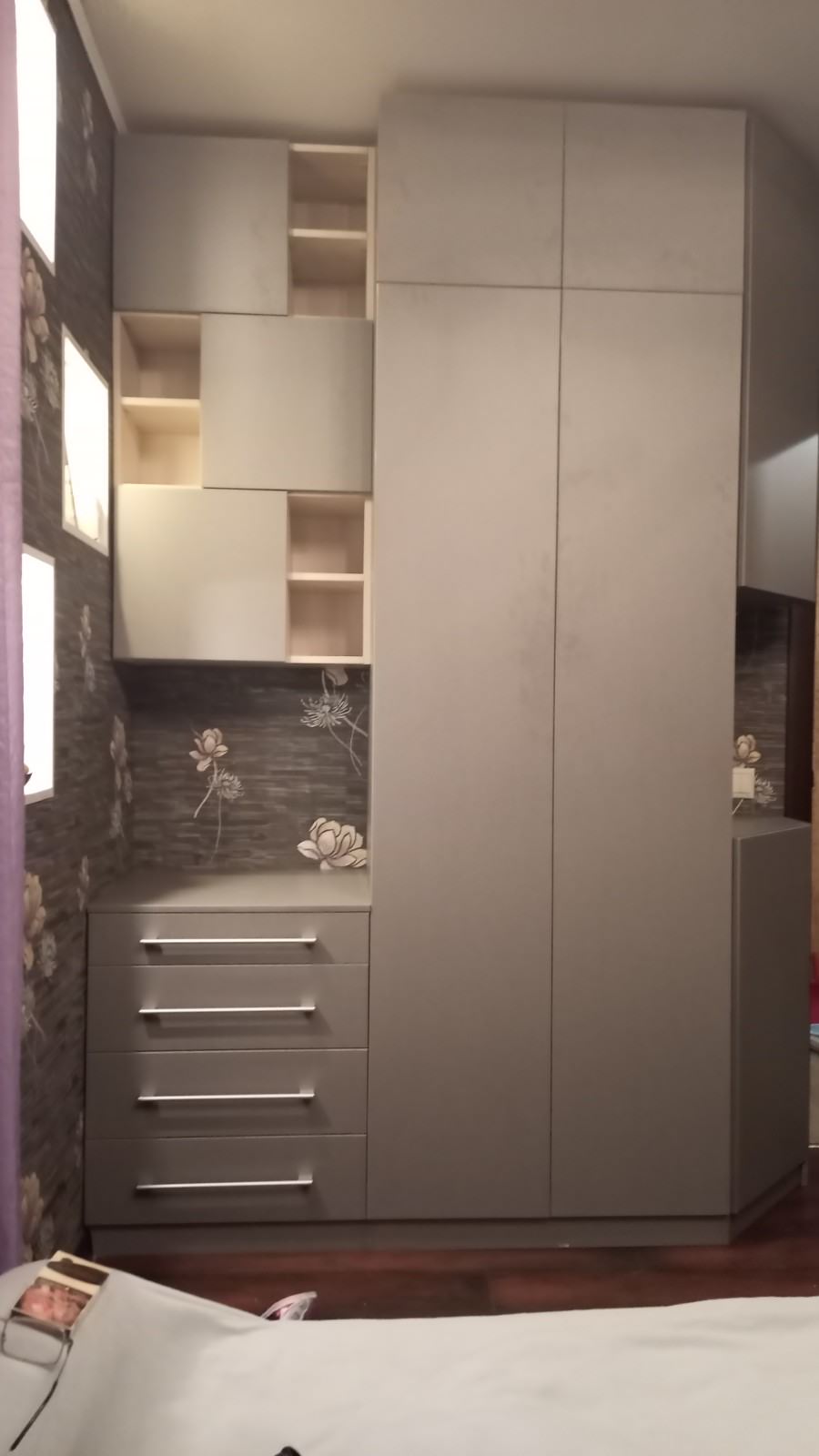 Обложка проекта: Спальня встроенная