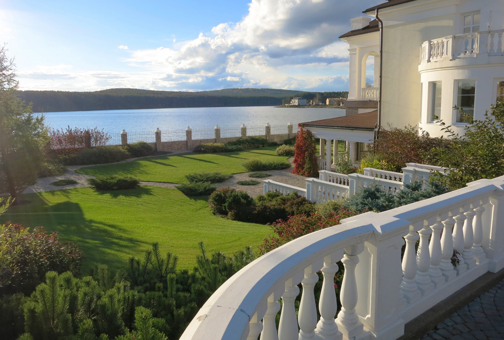 сад с балюстрадами