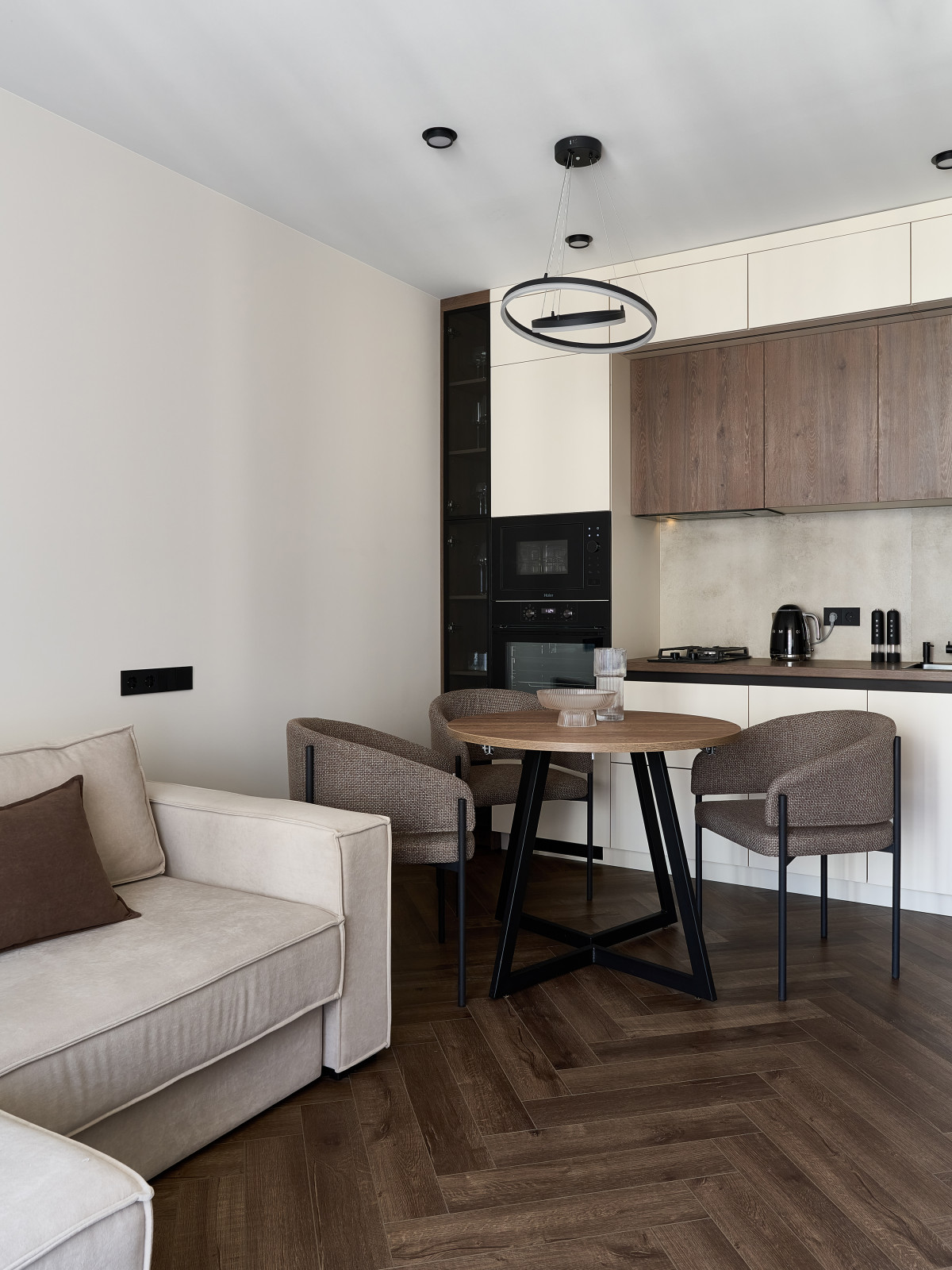 Квартира по дизайн-проекту студии 9.10 interior. Санкт-Петербург