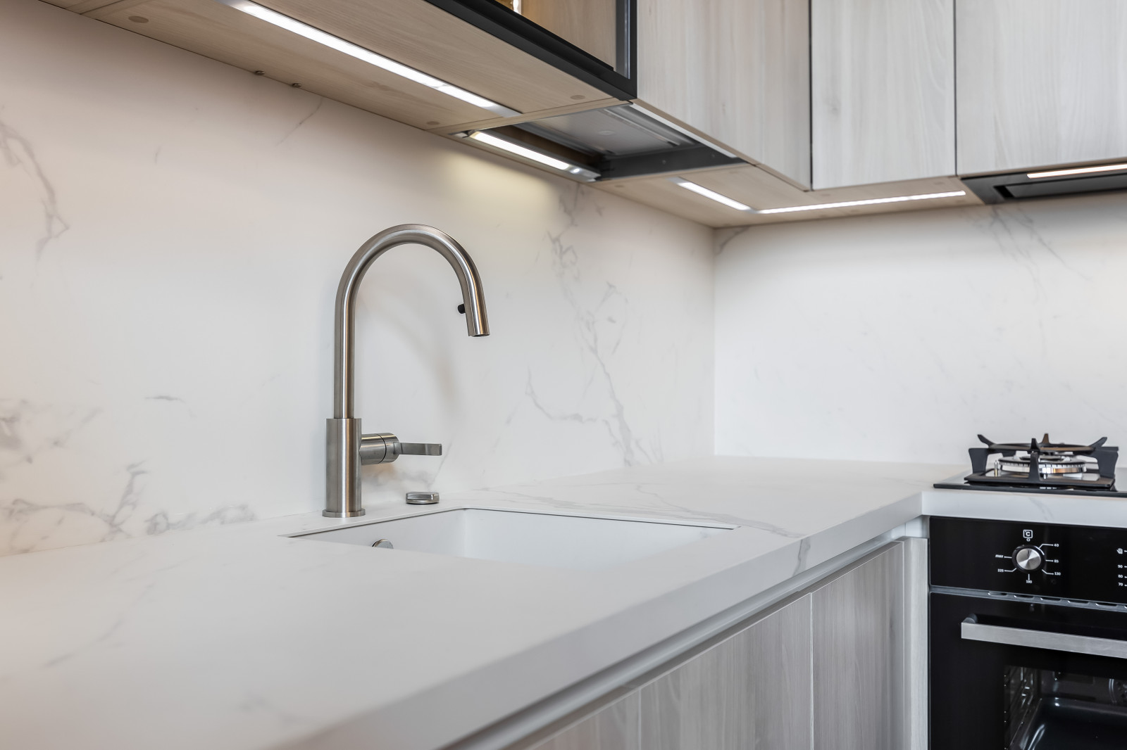 Вытяжка Konigin Navi Black в передаче «Квартирный вопрос».