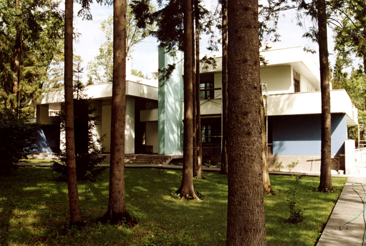 дом с пристройкой