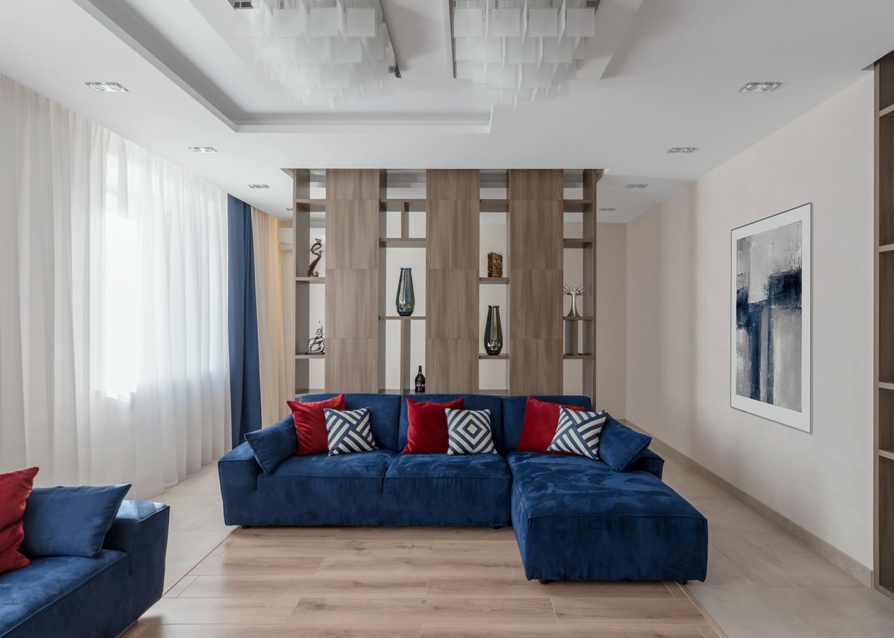 Софт-минимализм с яркими акцентами