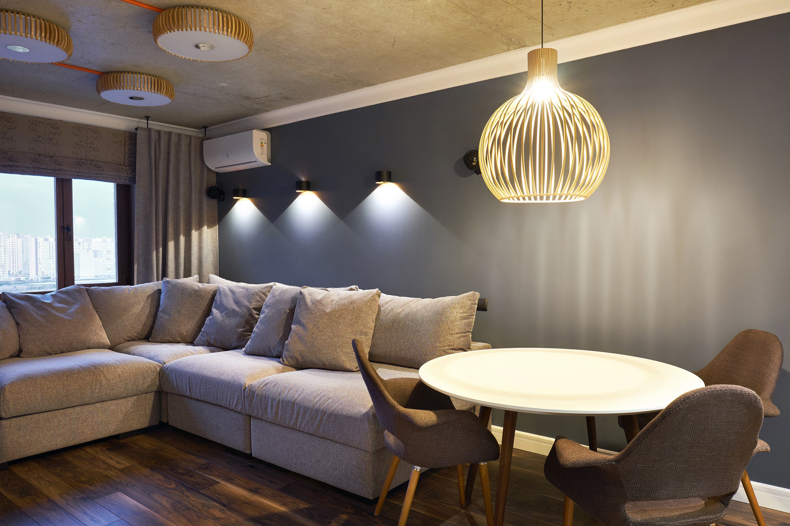 Обложка альбома: однокомнатная