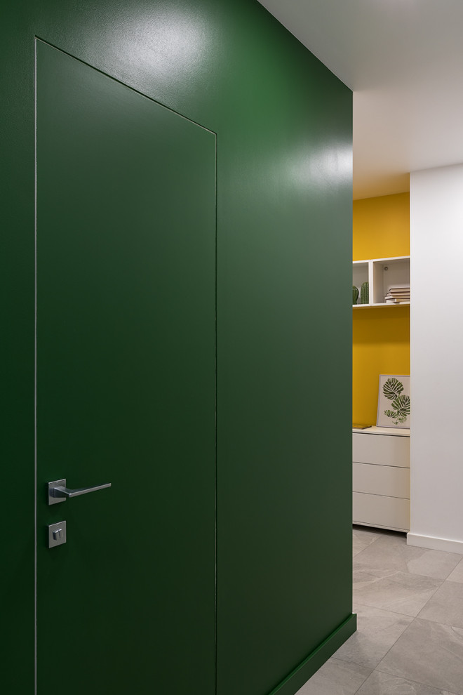 Арендная квартира с зеленой стеной в г. Минске.