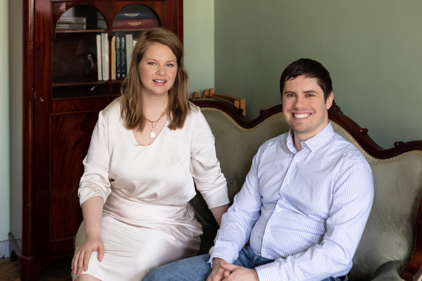 В гостях: Квартира в Петербурге – со слоном и антиквариатом