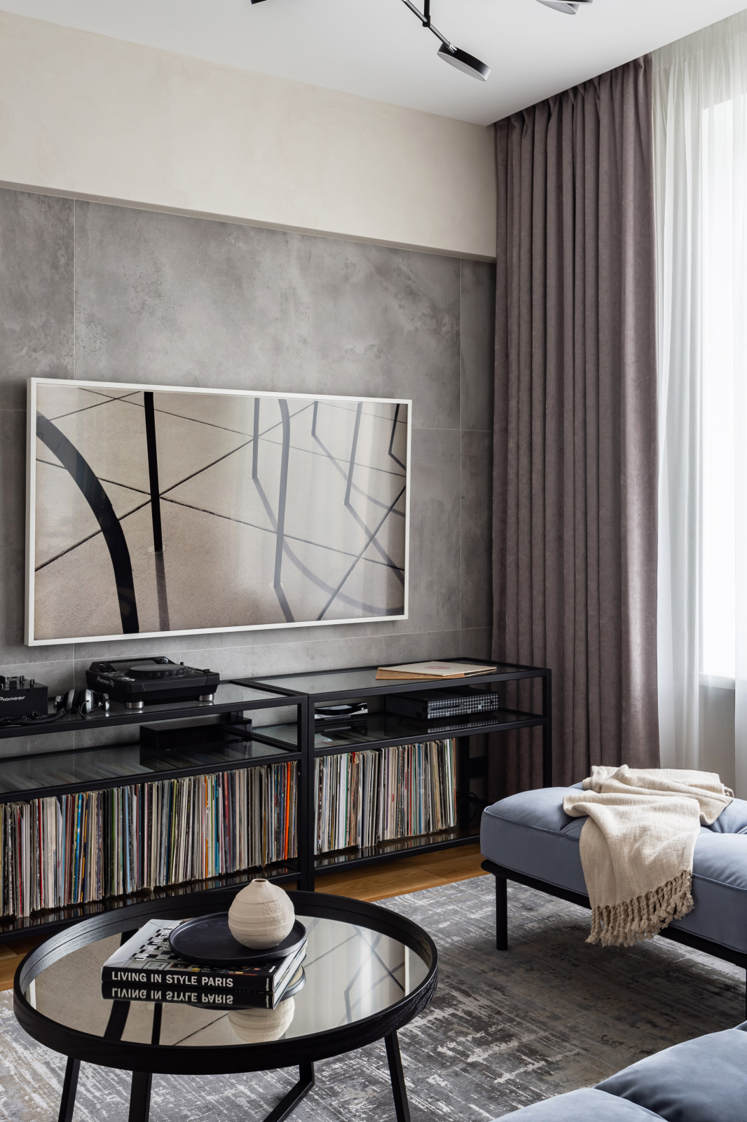 LightТверская