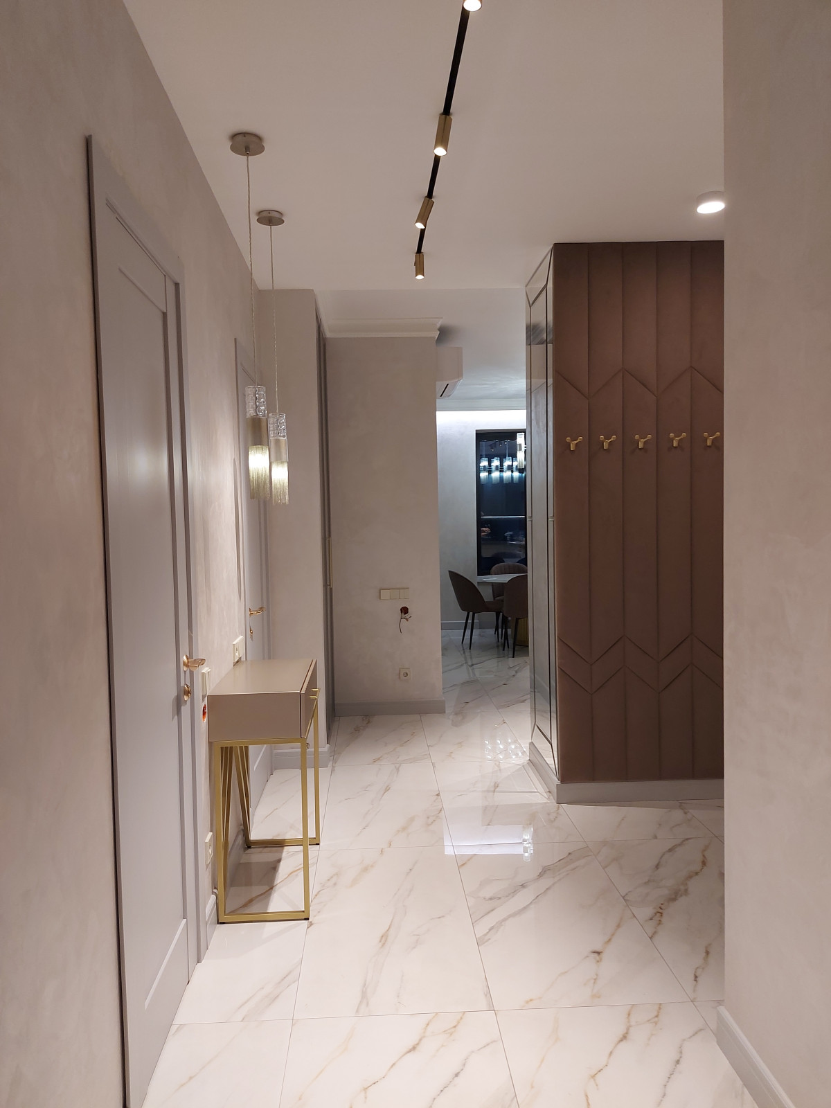 Трехкомнатная квартира ЖК «Царская площадь»