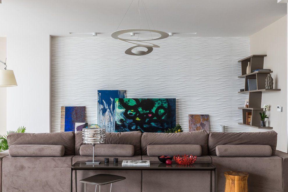 Интерьер частного дома с яркими акцентами