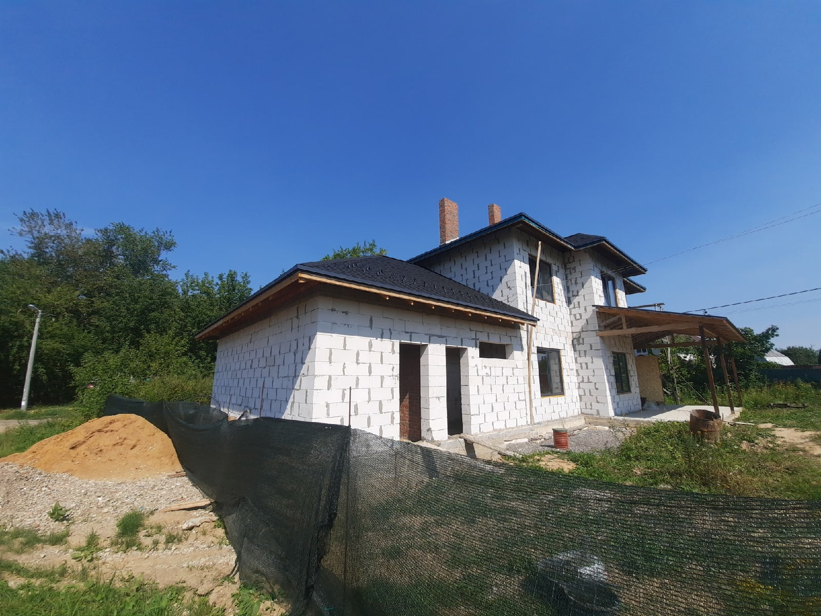 Двухэтажный коттедж из газобетонного блока с гаражем, 127 кв.м.