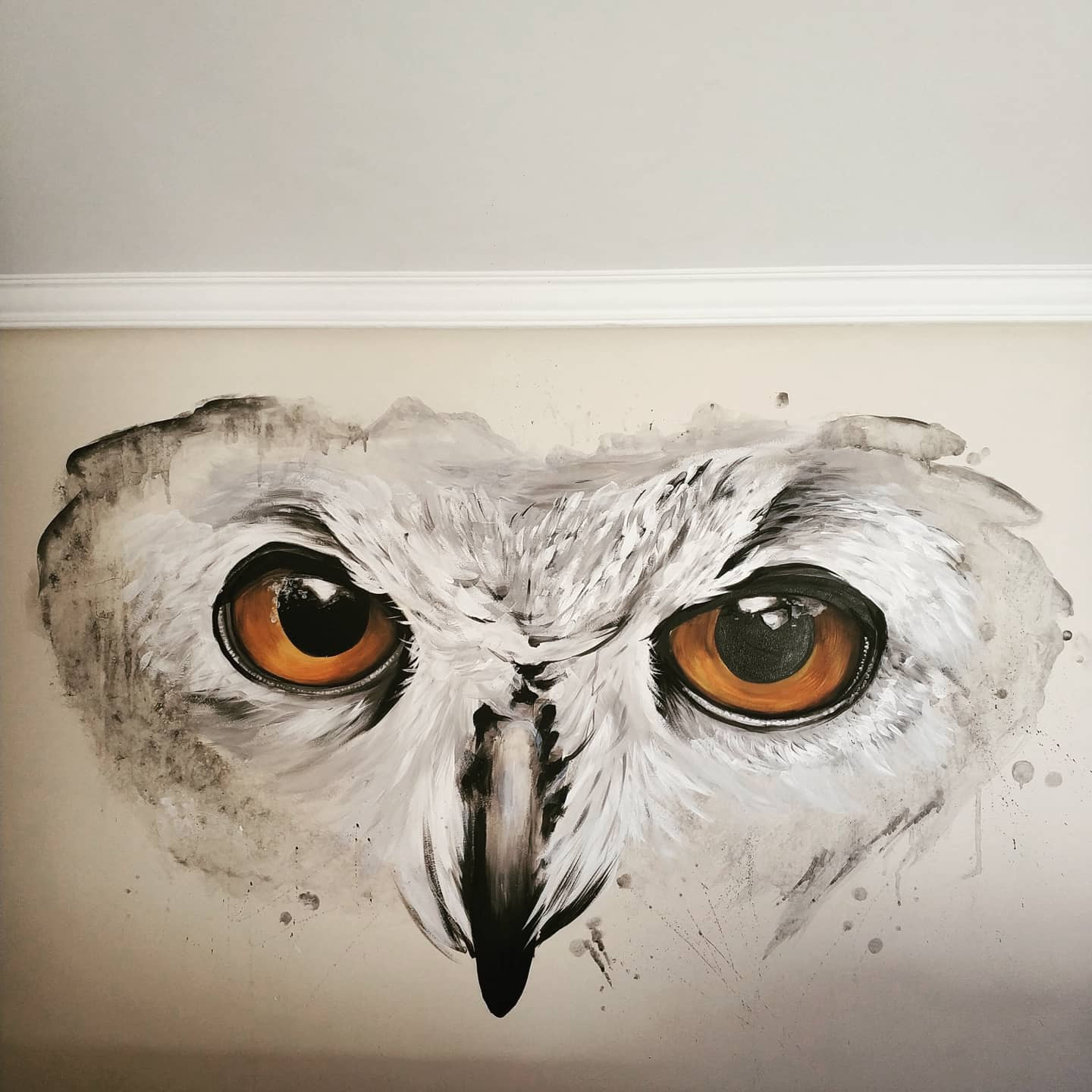 Роспись стен в спальне подростка