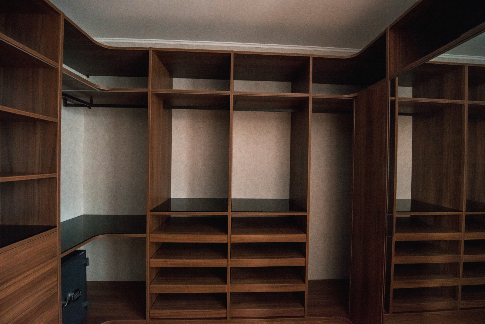 Трехкомнатная квартира «под ключ» с нуля по дизайн-проекту.Дизайнер Виктория Бар