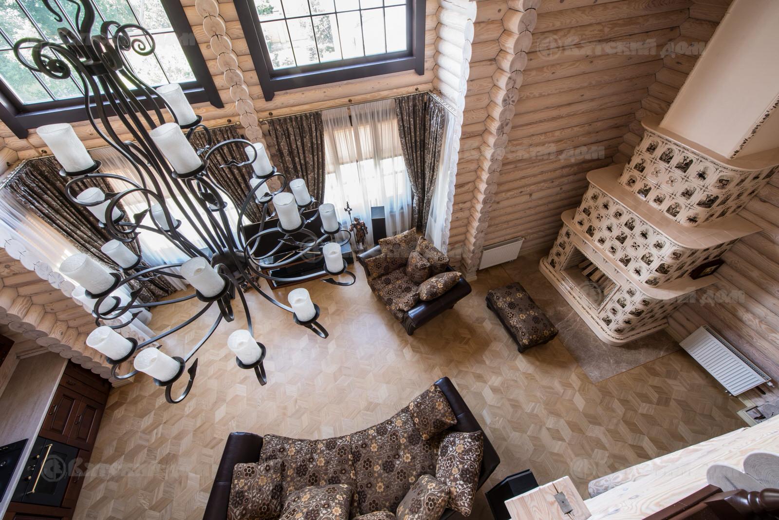 Деревянный дом из оцилиндрованного бревна ОБ-300-31 (Вятский Дом)