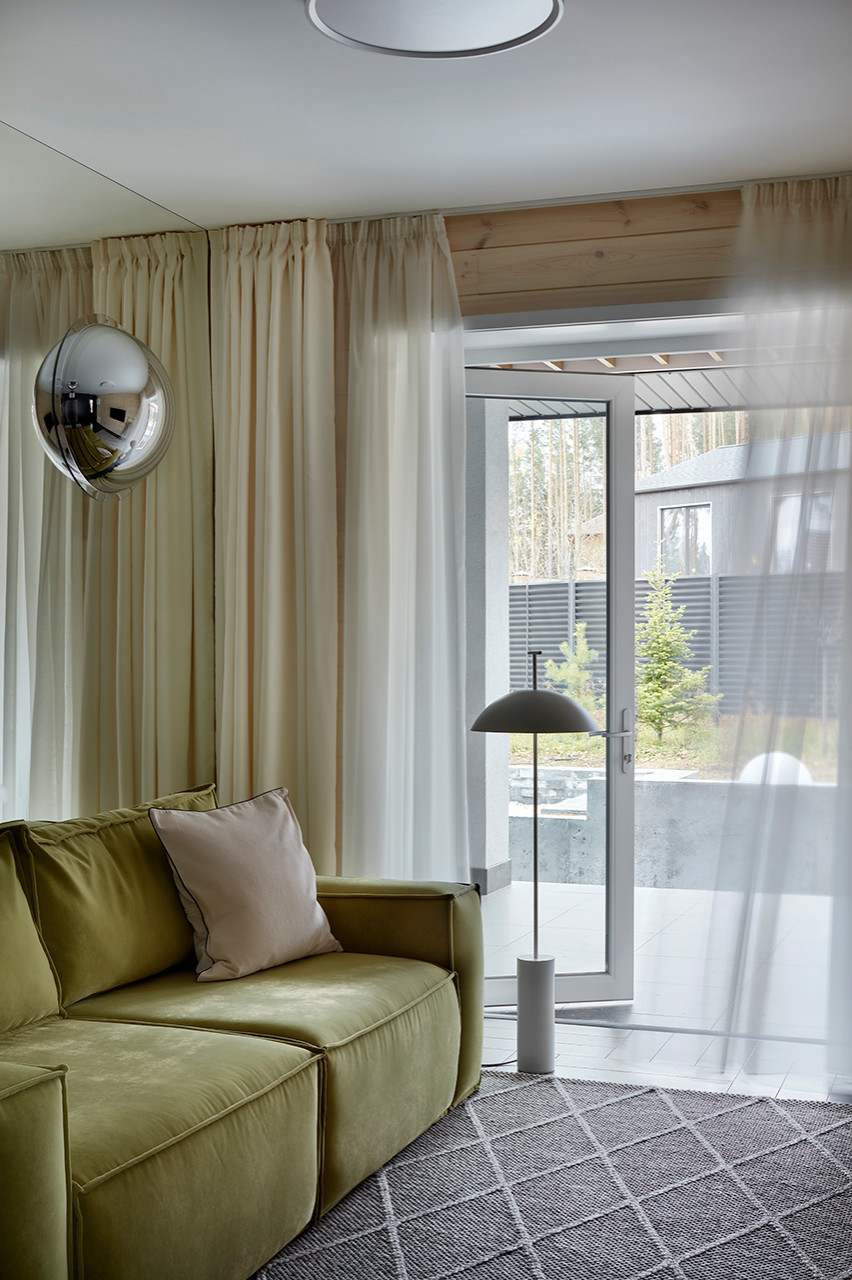 Интерьер загородного дома по проекту Павла Лопанова