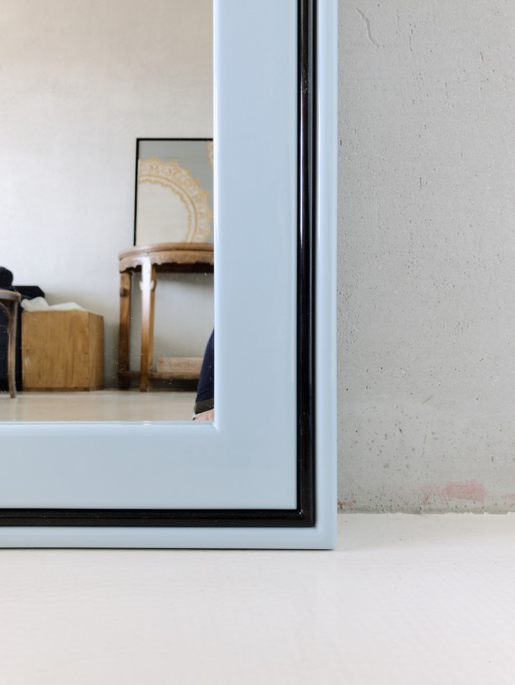 Зеркала с резьбой