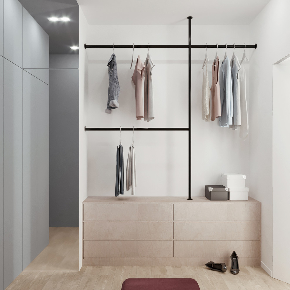 Д-1808. Квартира для проживания молодой девушки.