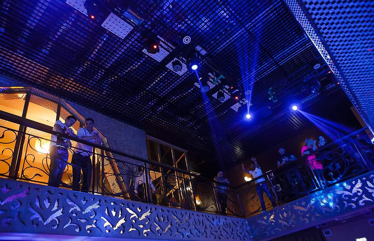 LIKE Resto-Club & Lounge