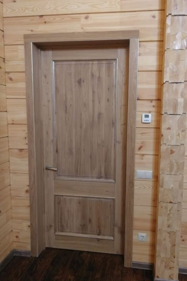 Дубовые двери
