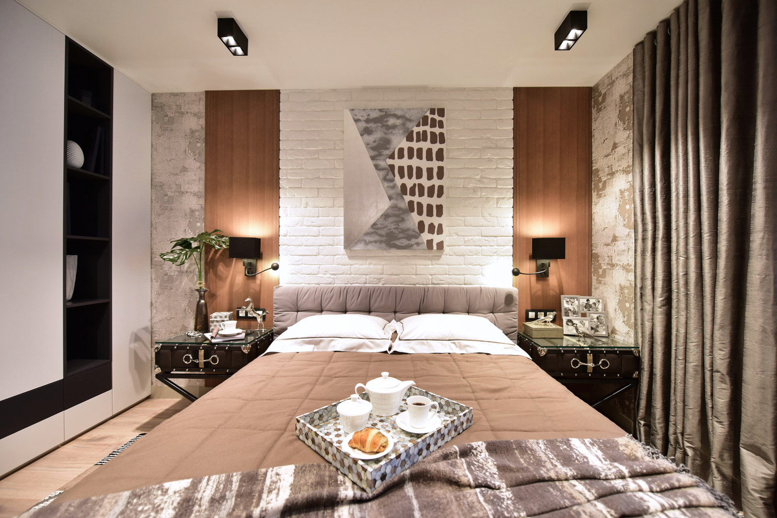 "Белоснежная история"