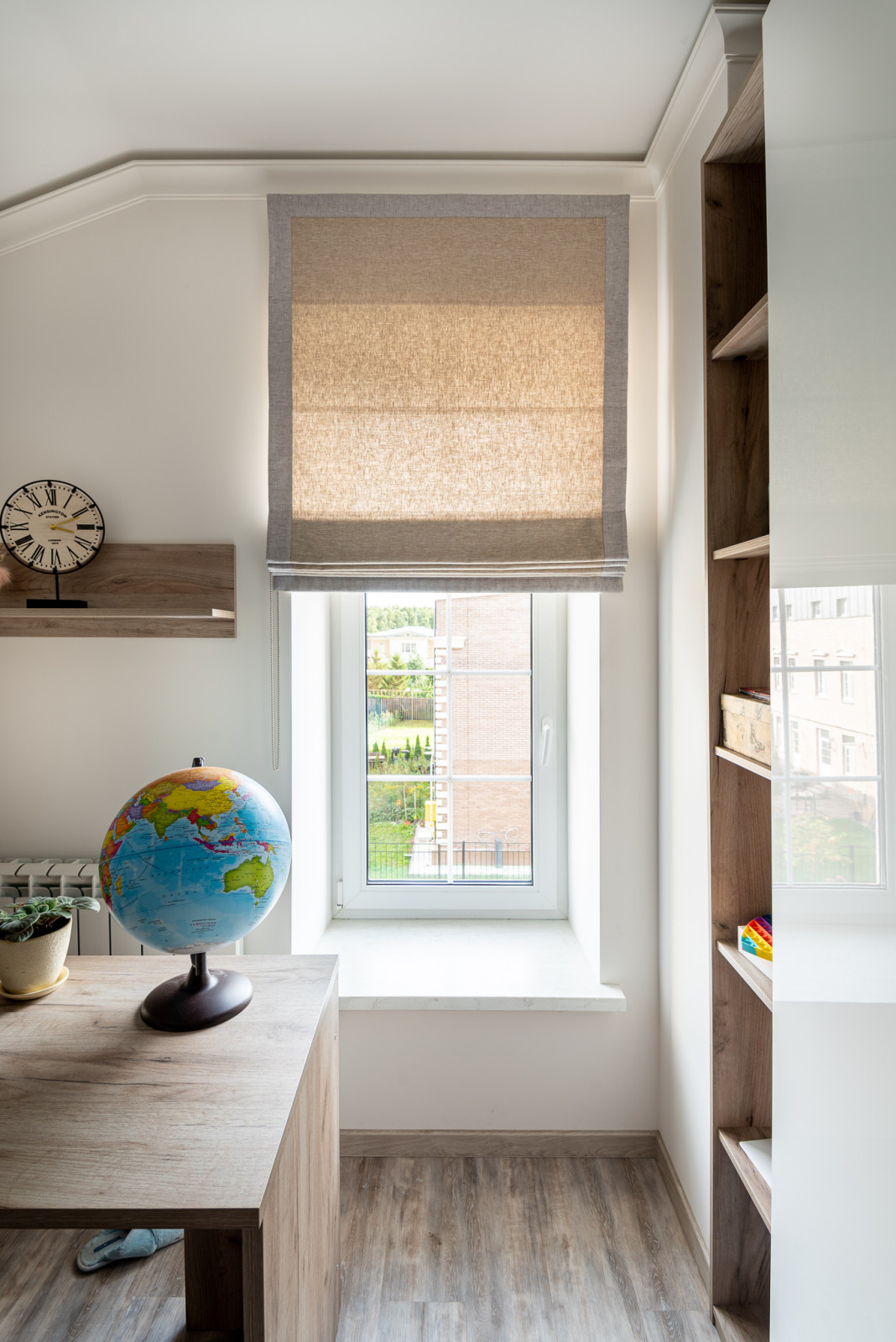 Обложка проекта: Шторы в таунхаусе