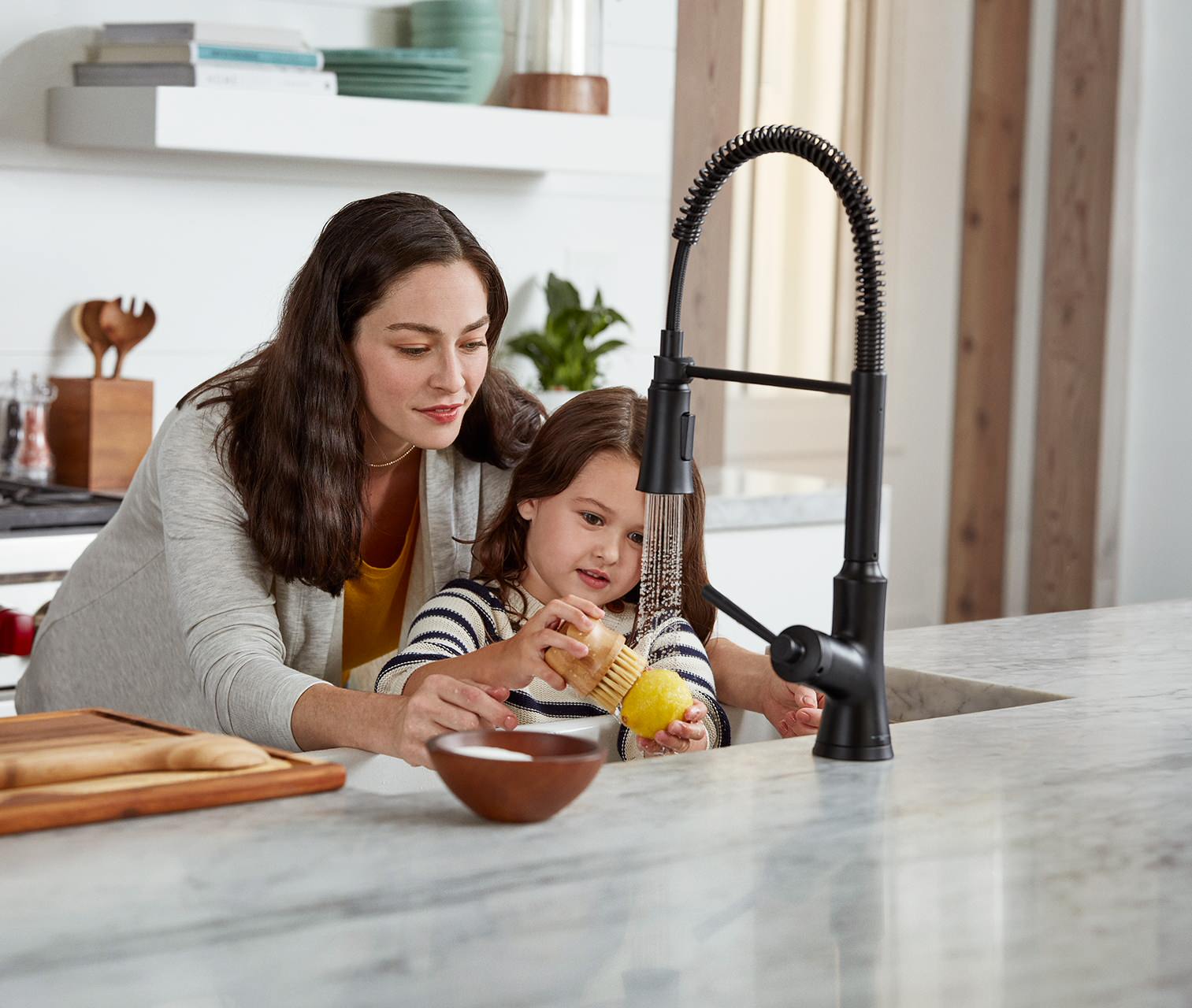 Выставки: Что нового в смесителях и мойках для кухни