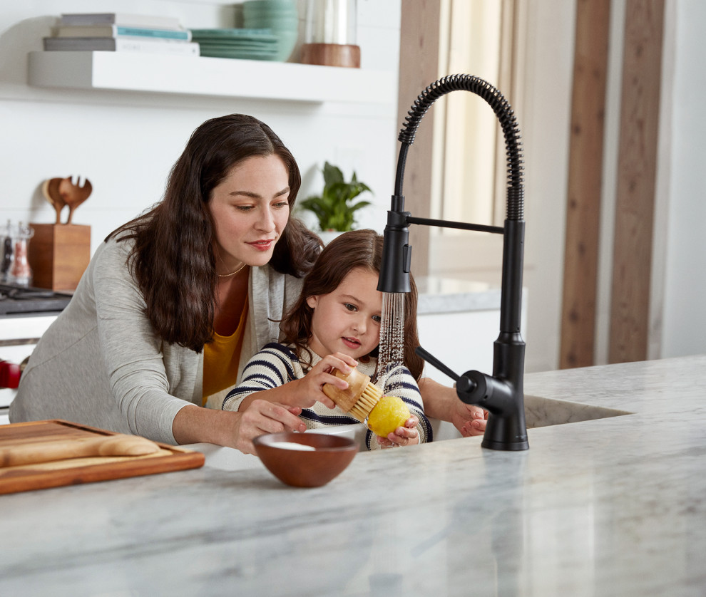 Выставки: Что нового в смесителях и мойках для кухни