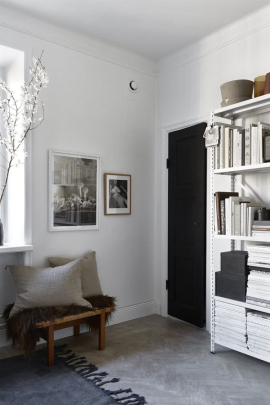 Фотография в интерьере / Черно-белые фотографии и скандинавский стиль