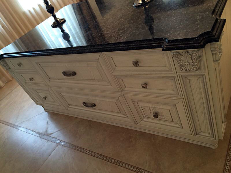 Кухня Руджери прямая с островом