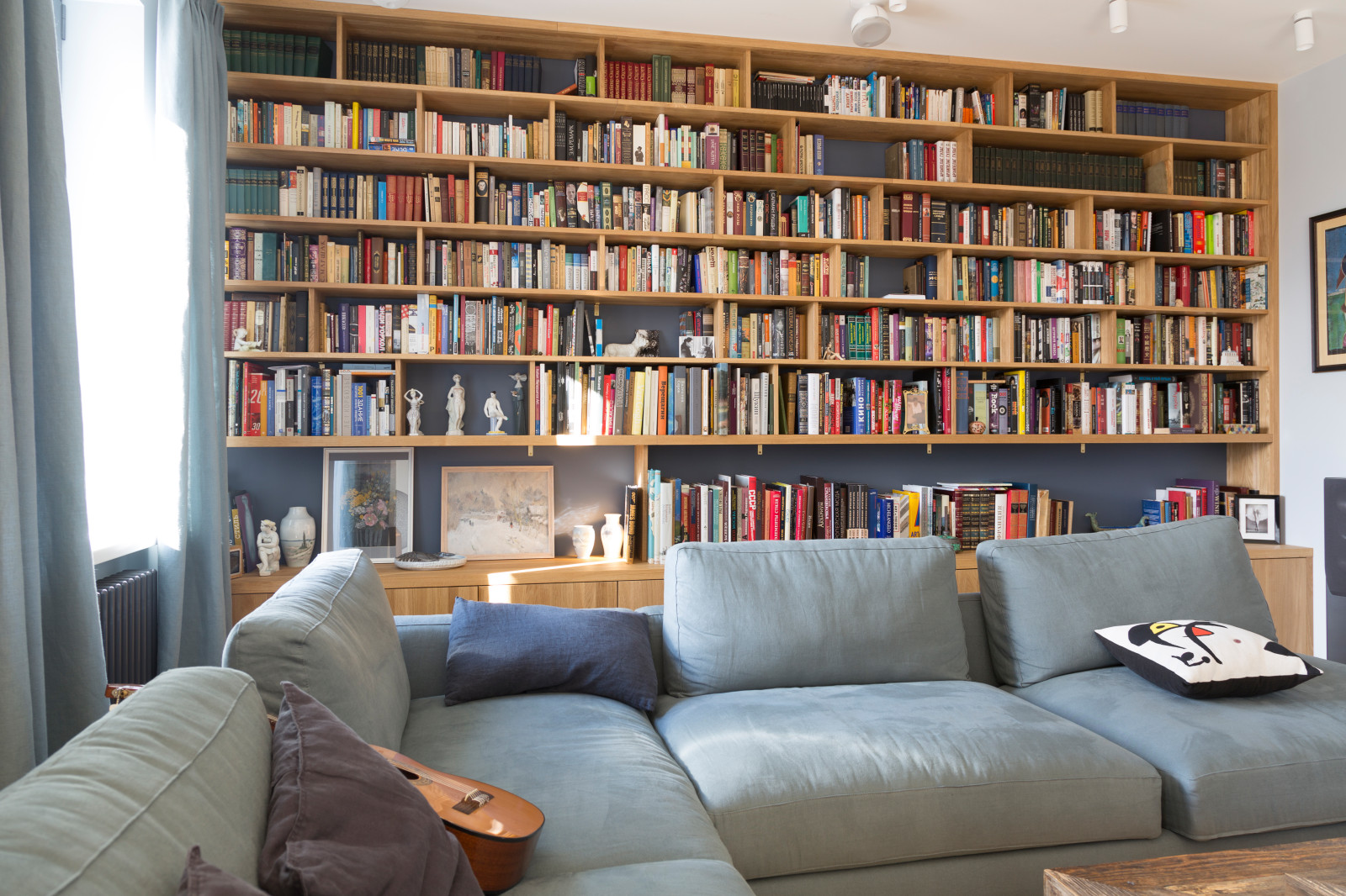 Библиотека из массива дуба в масле