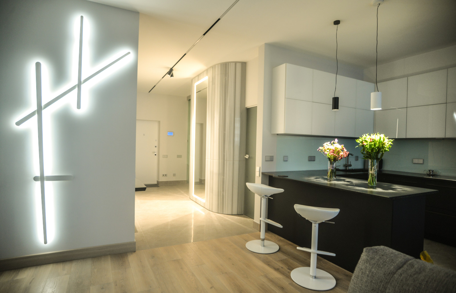 Квартира 110 кв. м - Монохром