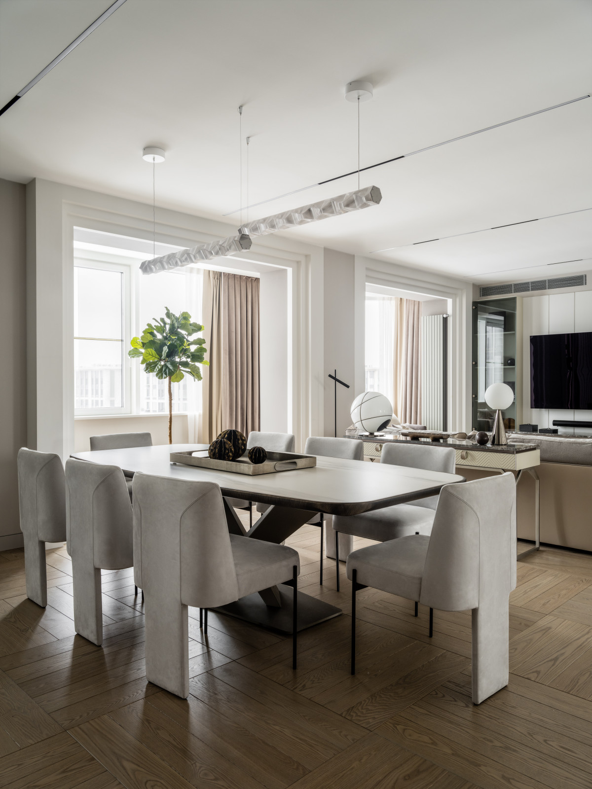 Семейная квартира в акварельных оттенках света и тени