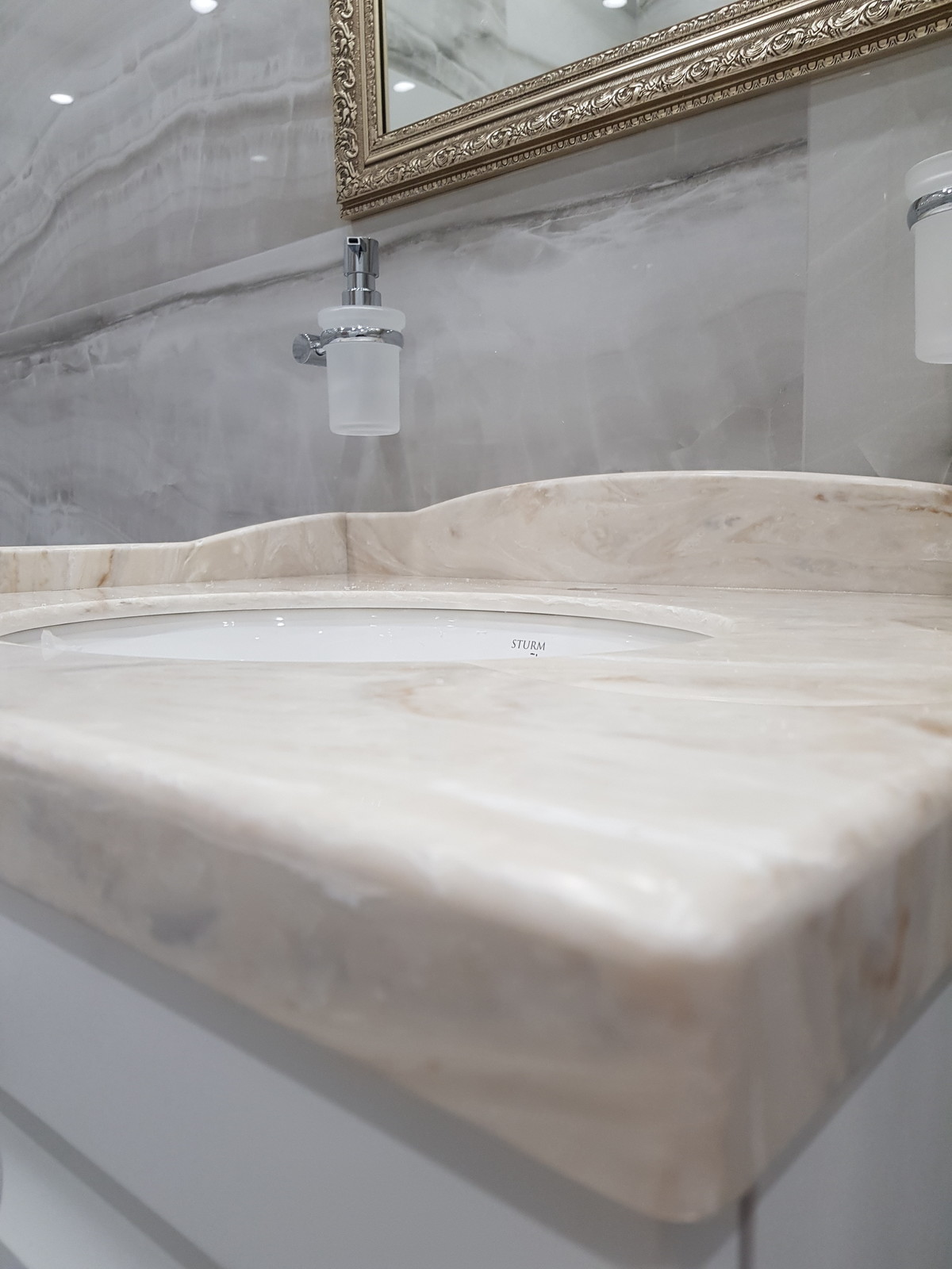 Столешница из искусственного камня Corian Duna Prima для ванной комнаты