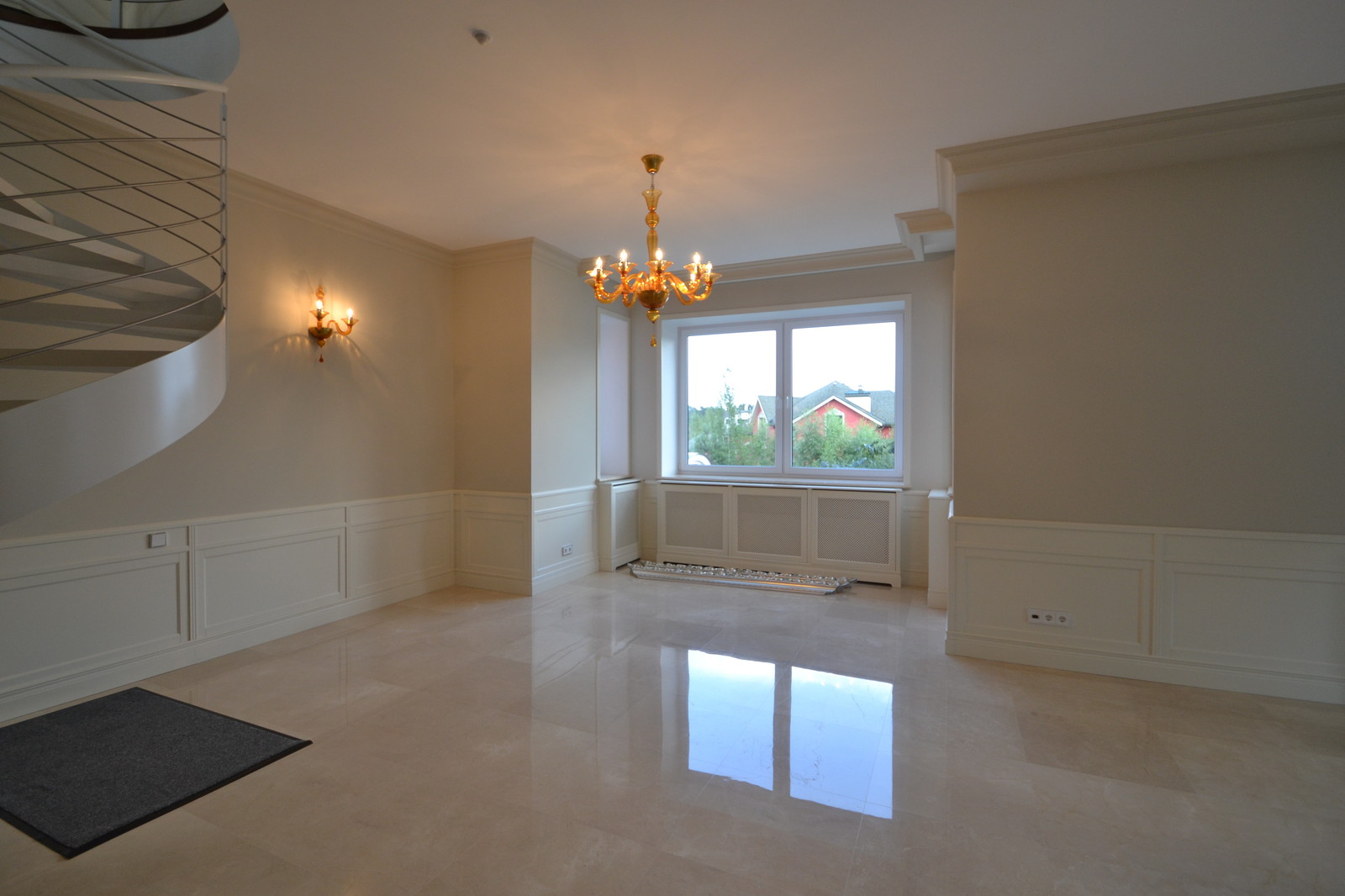 Загородный дом - 120 кв.м. мансарда, расположение кухни и душевой. Реализация.