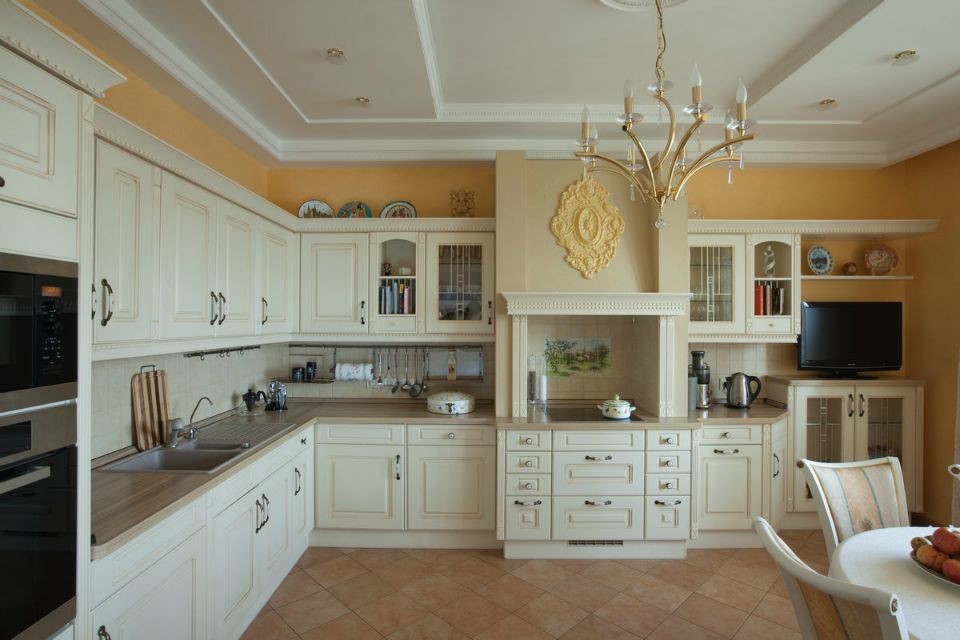 ЛОМОНОСОВСКИЙ