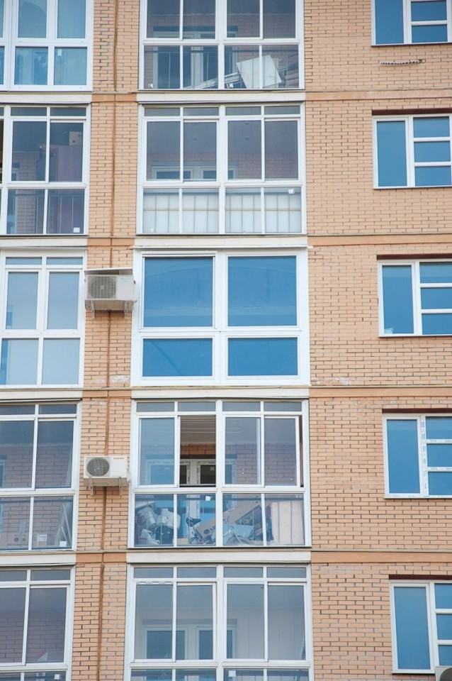 Остекление квартиры на Радиальной (дерево-алюминиевые окна)