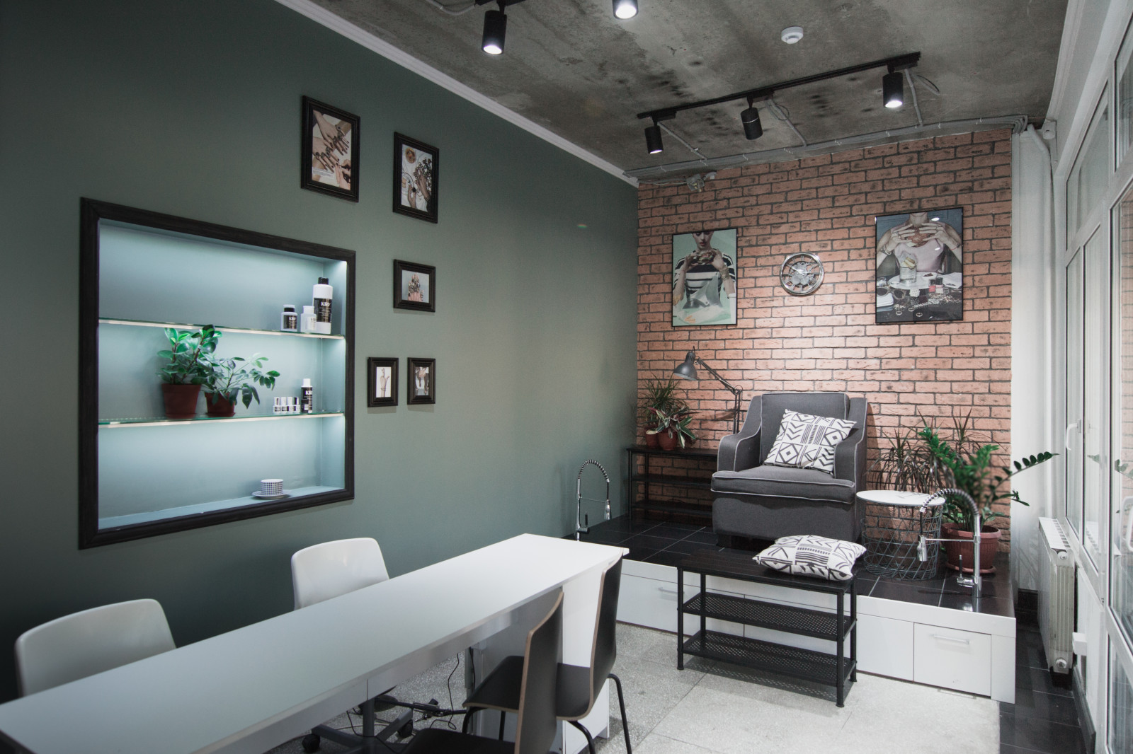 Фоновое изображение профиля Design Stories