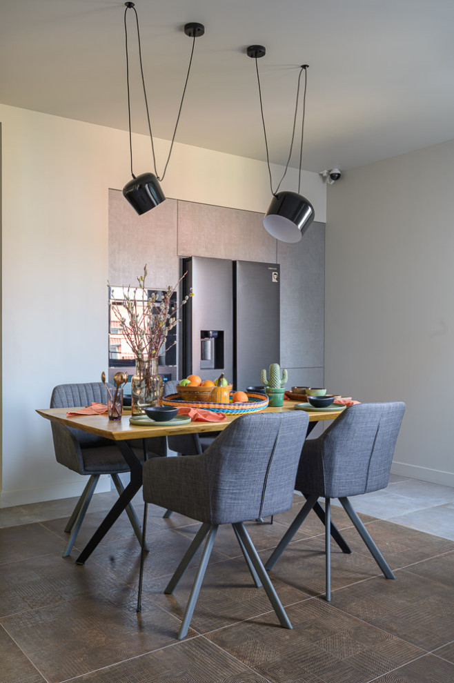 Кухня в трех уровневой квартире