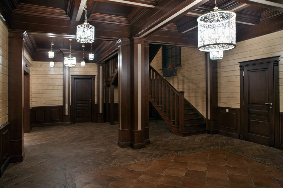 Кессонные потолки, стеновые панели, двери и кухня в деревянном доме