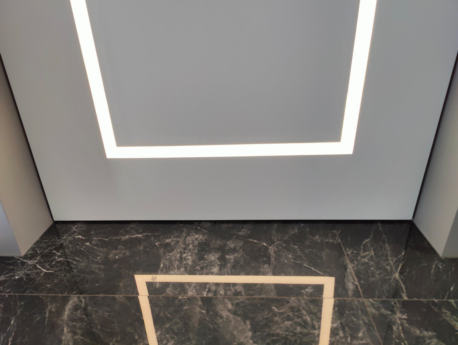 Обложка проекта: Световые линии в Частном Доме. Садки