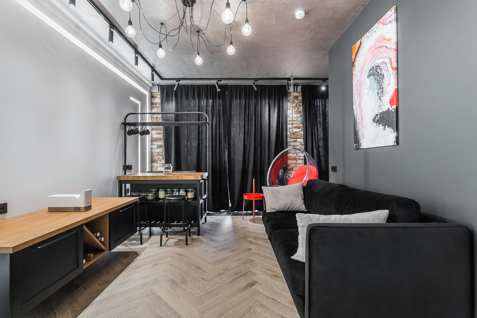 Houzz тур: Квартира, где светильники... греют ужин