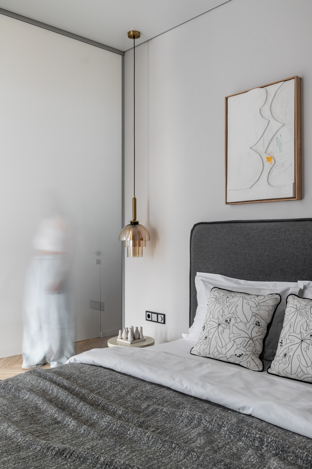 Интерьер для себя: однокомнатная квартира со спальней и мини-гостиной