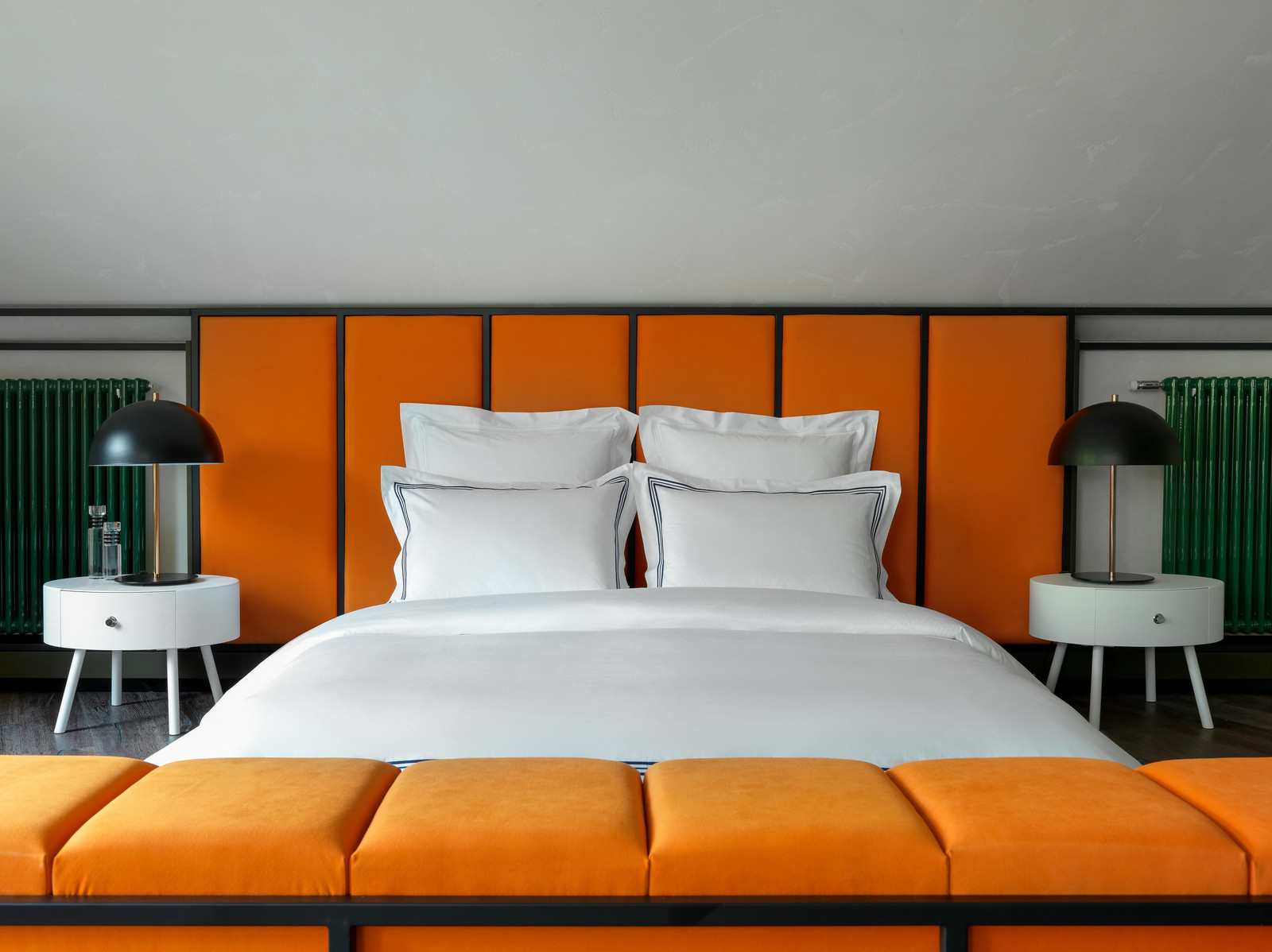 Спальня. Загородный дом Шале