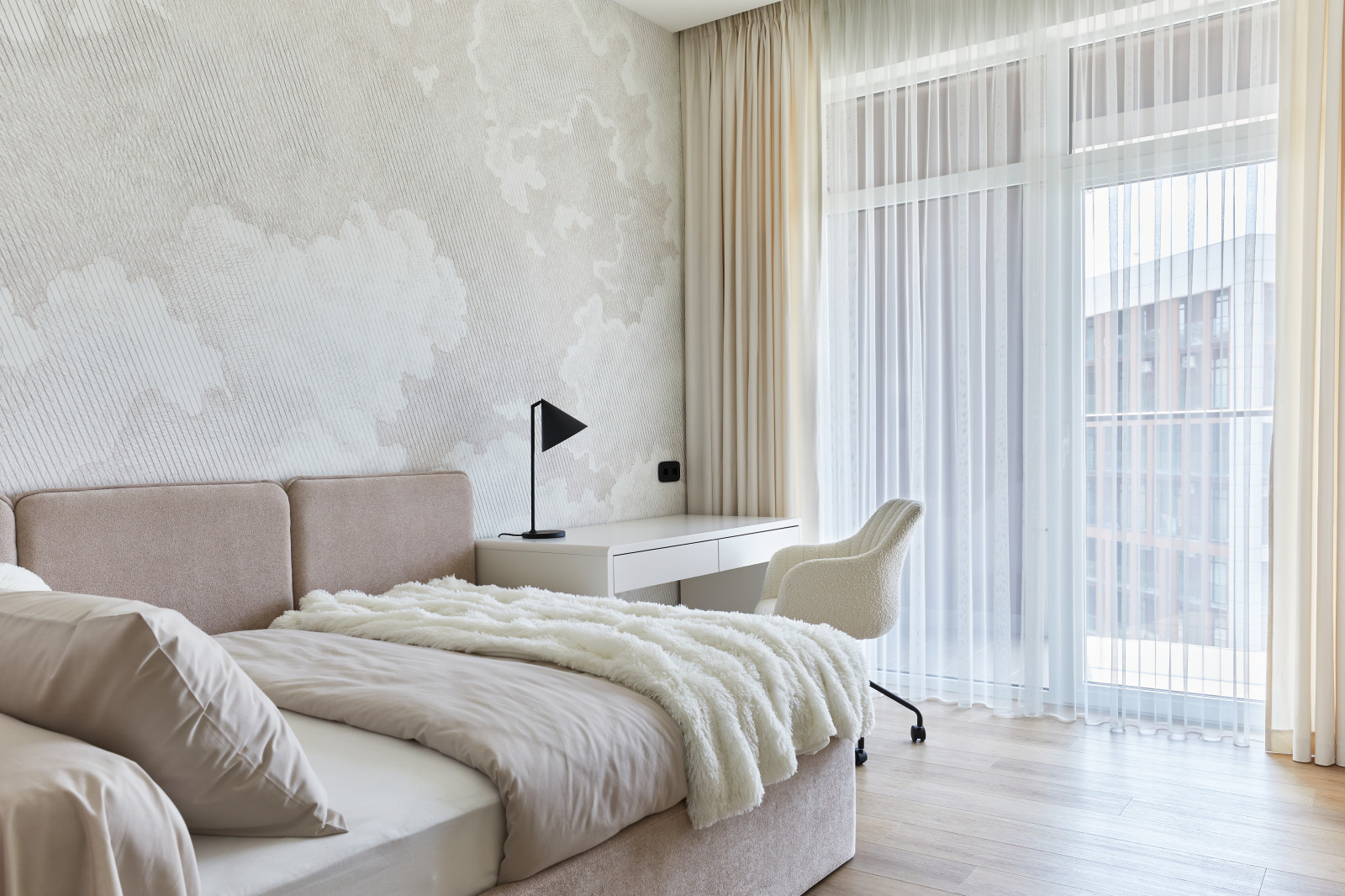 Обложка проекта: 3-комнатная квартира в ЖК Аллея Парк