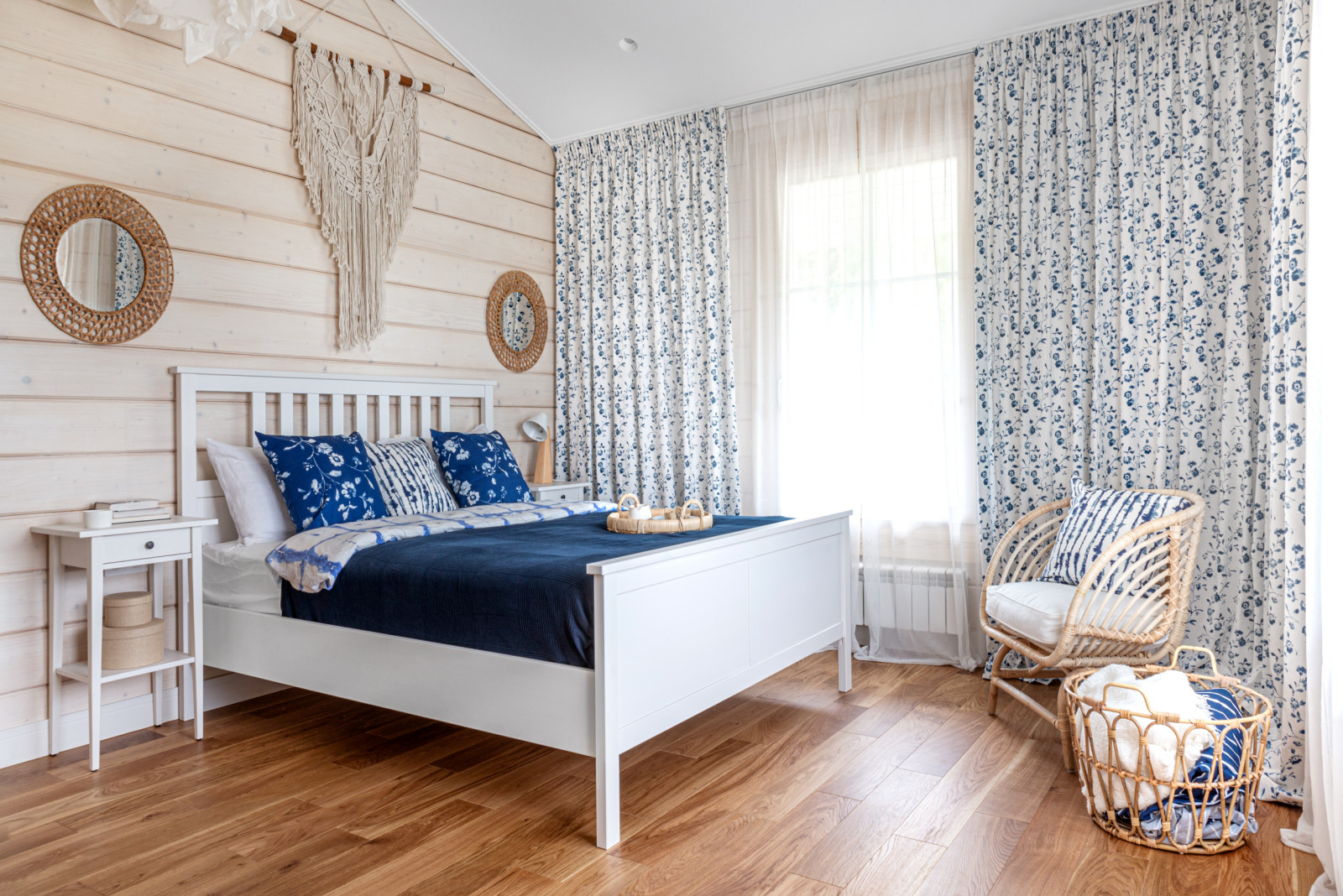 Загородный дом в оттенках моря и солнца