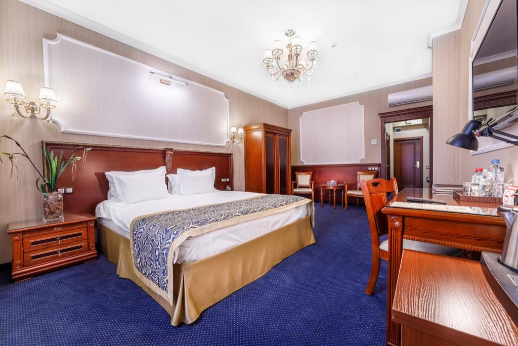 Отель "Династия"