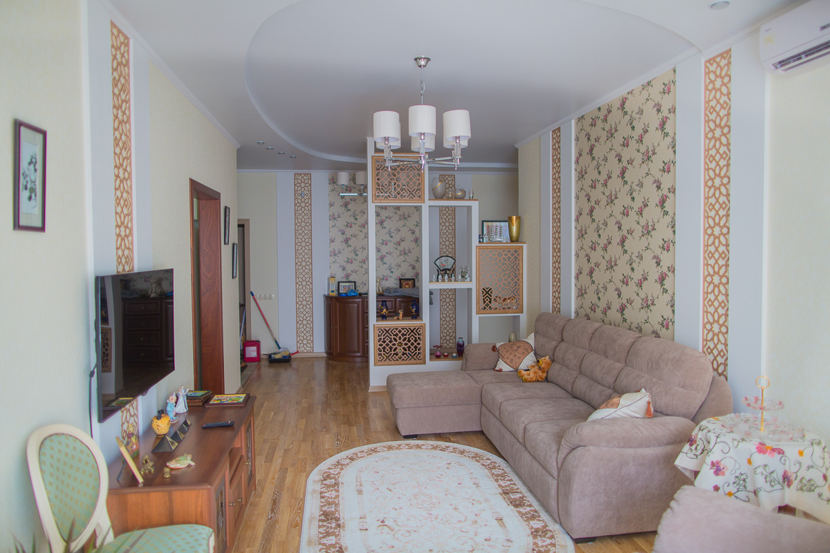 Гостиная в новостройке на Набережной Леонова