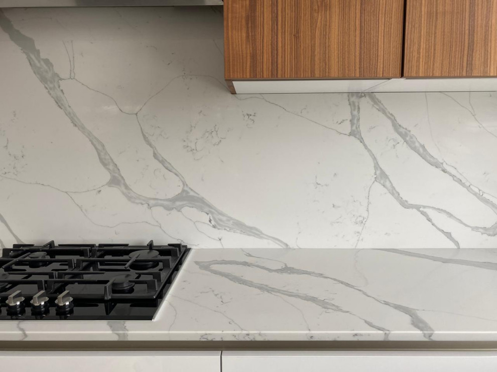 Обложка проекта: Кварцевый агломерат