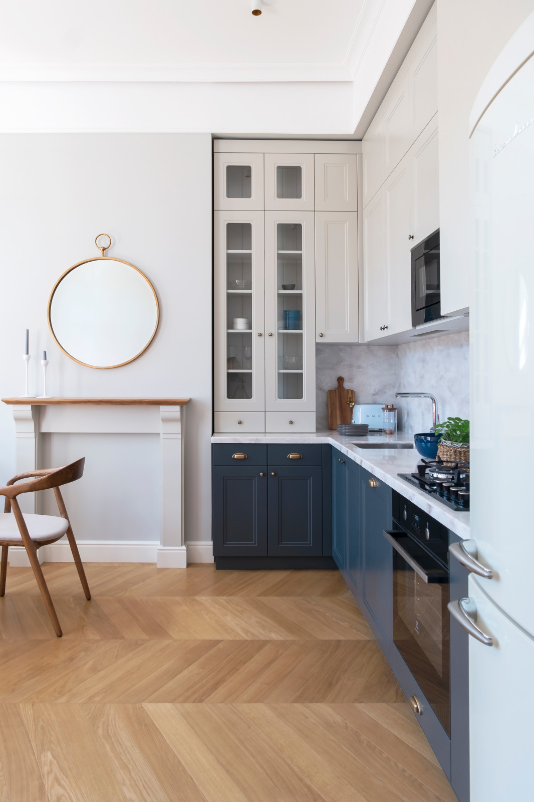 Объединенная кухня-гостиная