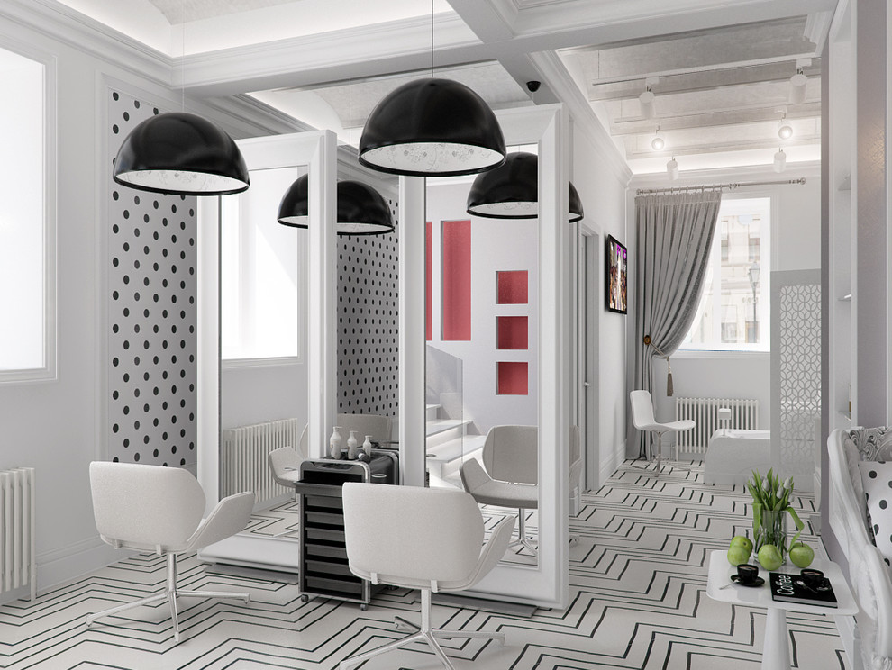 Салон Красоты с орнаментом застывшим на старых стенах